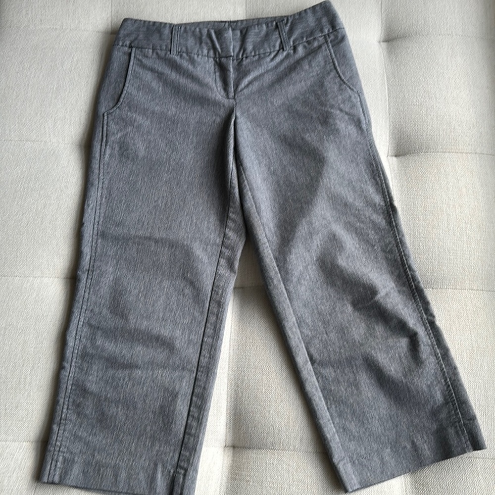 COPY - Daisy Fuentes capri pants - size 2